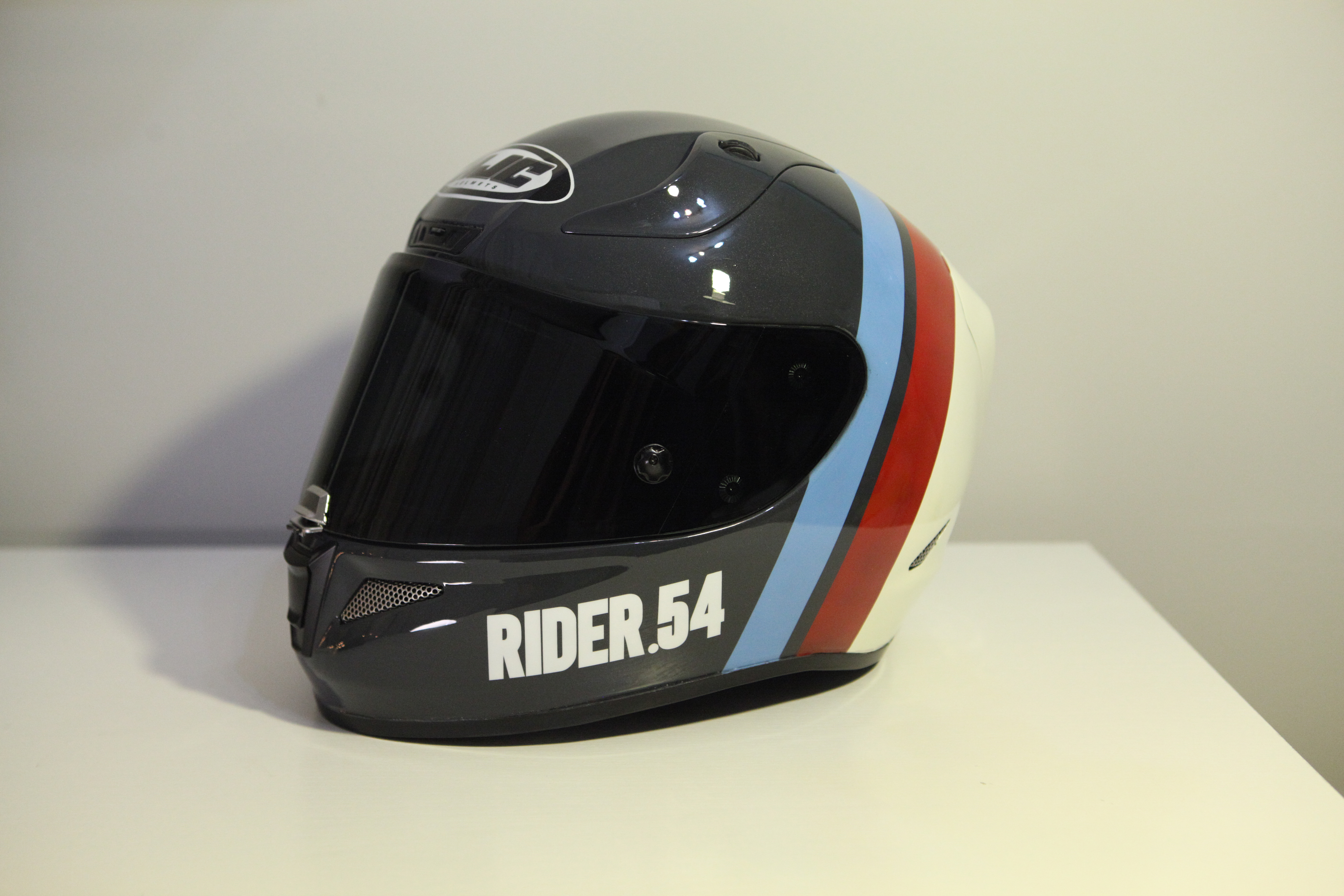 Шлем с кастом покраской